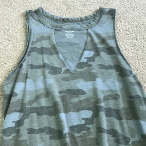 American Eagle Camo Tank